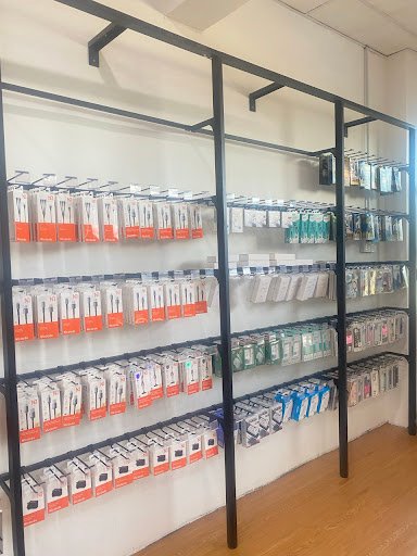 PHONE REPAIR & LAPTOP REPAIR BY OYEN MOBILE GADGET