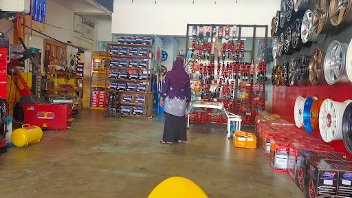 Tayaria - Chiew Brothers Tayar