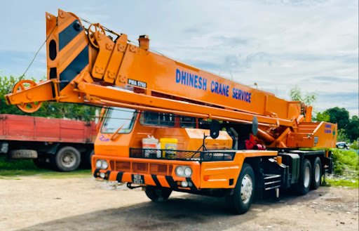 Dhinesh Crane Service