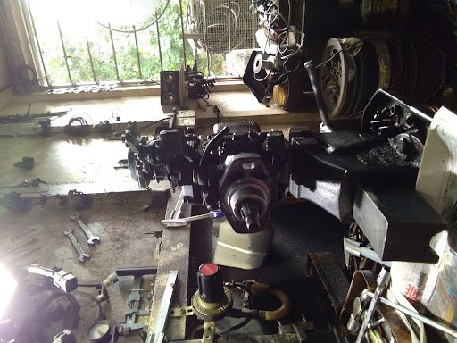 HMW REVOLUTION SERVICES