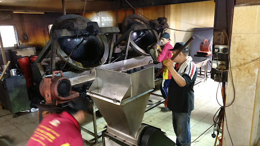 Kluang Coffee Powder Factory 居銮电视机牌咖啡厂 Kluang Coffee Powder Factory 居銮电视机牌咖啡厂
