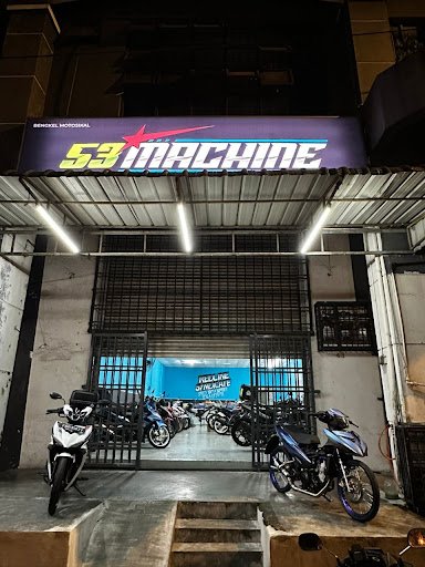 53 Machine garage